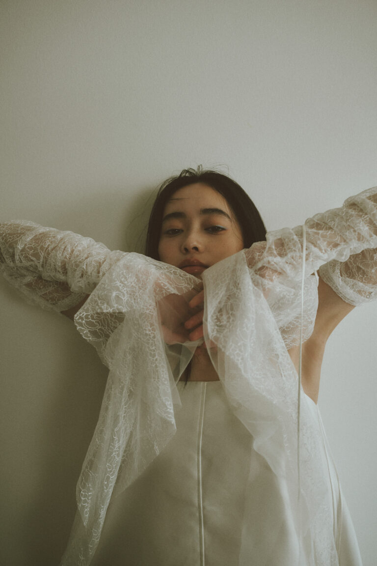 レンタルアクセサリー - RUCHED LACE SLEEVES by SÉBASTIEN LUKE (2)