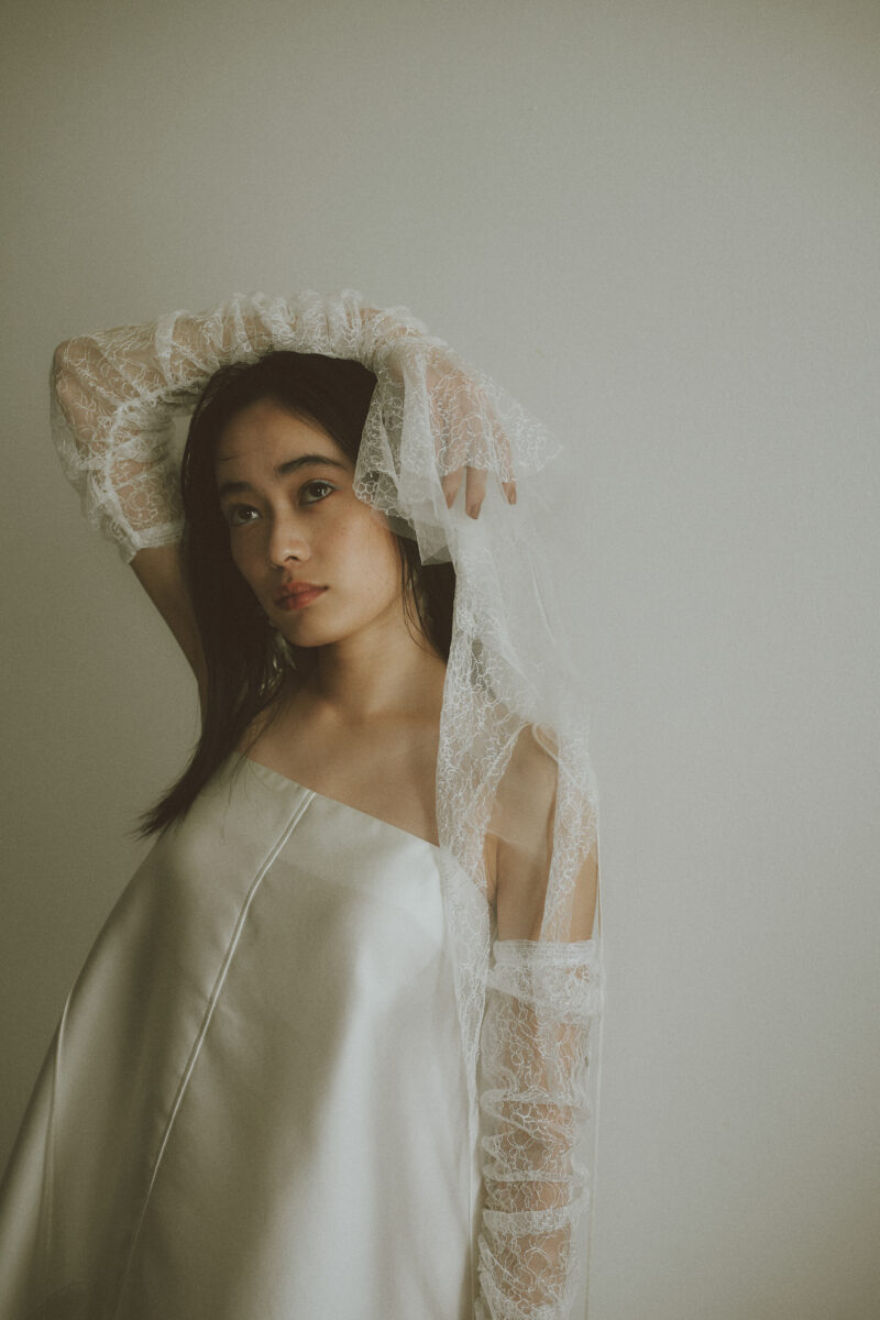 レンタルアクセサリー - RUCHED LACE SLEEVES by SÉBASTIEN LUKE