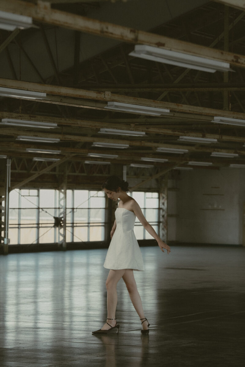 レンタルウェディングドレス - BANDEAUX MINI DRS IN MOIRE SILK by BON BRIDE