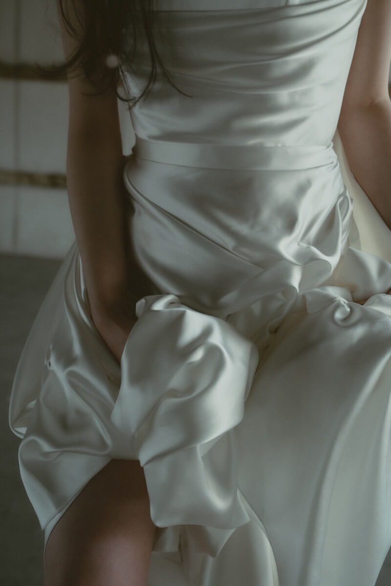 レンタルウェディングドレス - DRAPED CORSET TOP / SILK SKIRT by BON BRIDE